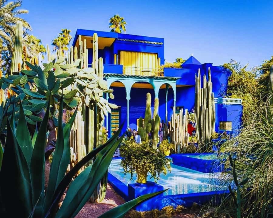 Marrakech: Majorelle & Menara Garden Tour and Carriage Ride - Horse carriage ride inside the ramparts: a slower way to see Marrakesh