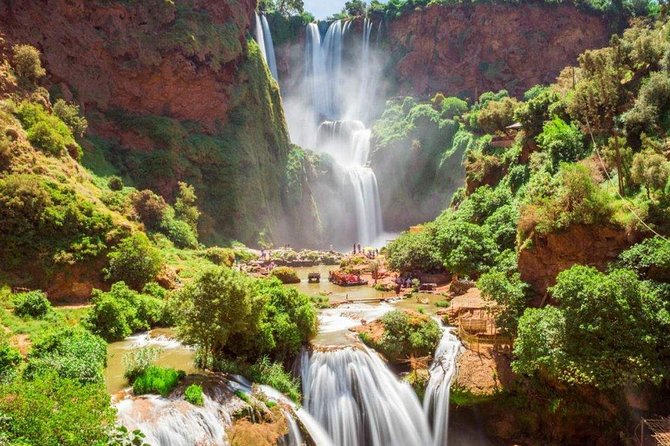Marrakech: Ouzoud Waterfalls Guided Day Trip with Boat Ride - Comfort and Group Size: Van Reality, Heat, and What to Pack