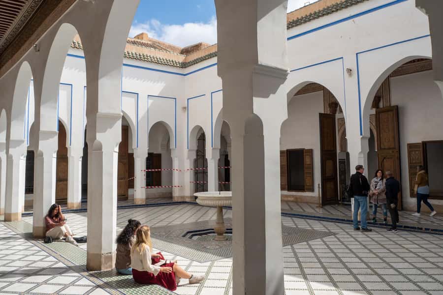 Marrakech: Palace, Museum, Madrasa & Medina Highlights Tour - Rahba Kedima Photo Stop: A Different Angle on the Old Medina