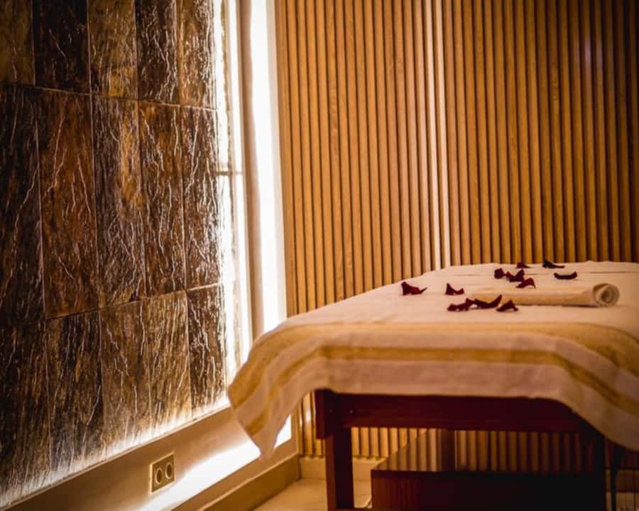Marrakech: Romantic Spa Experience with Dinner - Argan Oil Massage for Couples: Where the Tension Leaves