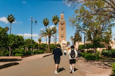Marrakech: Saadian Tombs & Bahia Palace, Medina Guided Tour - Café de France to Jemaa el-Fnaa: the route starts where the city talks