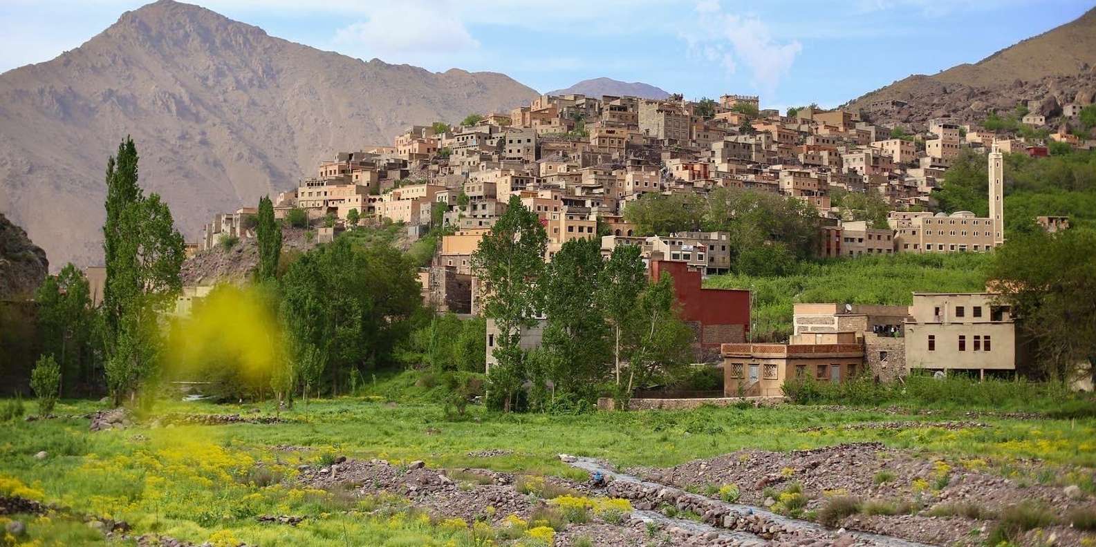 Marrakesh: 2-Day Mt. Toubkal Trek with 1-Night Stay & Meals - Summit day: the early start, the hard climb, and the view payoff