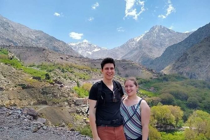 Marrakesh: Atlas Mountains, Imlil Valley & Waterfalls Tour - Leaving Marrakech: Tahnaout and Asni market stops on the way up