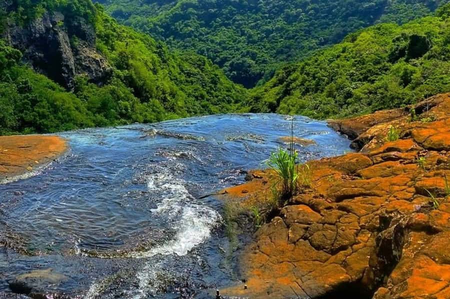 Mauritius: 7 Waterfalls Hike with Lunch and Hotel Transfers - The morning start: transfers that actually cover the hassle
