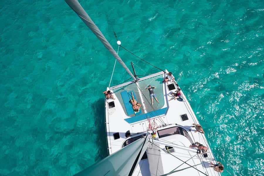 Mauritius: Catamaran Cruise to Ile Aux Cerfs with BBQ Lunch - BBQ lunch and local drinks onboard: where the day turns easy