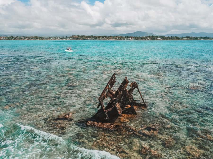Mauritius: Full-Day Speedboat Tour to Ile aux Cerfs & BBQ - Speedboat Island Hopping in Mauritius: What This Day Really Delivers