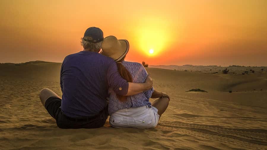 Merzouga: 1-Night in Desert Camp With Dinner & camel ride - Sunset Camel Trek at Erg Chebbi: the moment the dunes change color