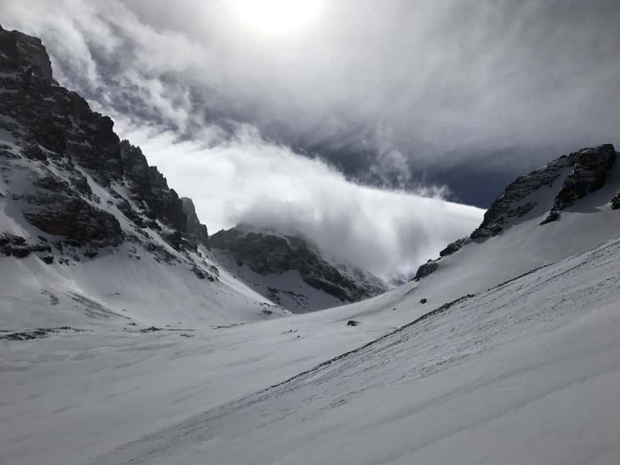 Mt Toubkal Ascent Express Trek 2 Days 1 Nights - Views aren’t the only reward: the Berber food and guide teamwork
