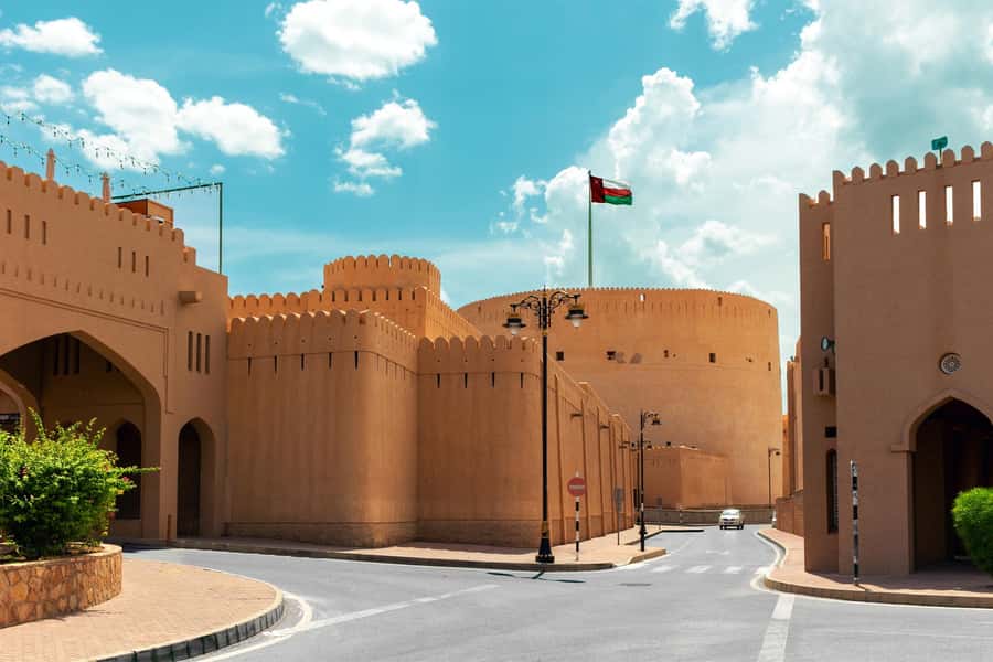 Muscat: Half-Day Sightseeing Essentials Tour and Audio Guide - Getting Oriented in Muscat: Pickup From Shatti Al Qurum