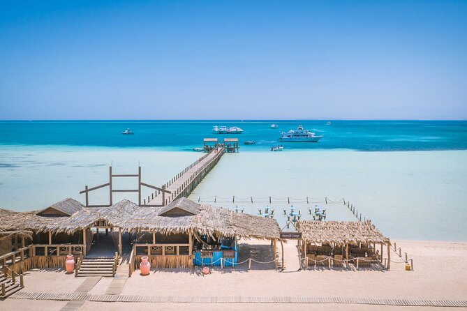 Orange bay full day with snorkeling and water sports - Yacht lunch and soft drinks: the meal break that makes the day feel easier