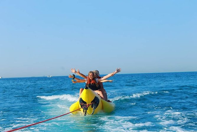 Orange Bay Island - Banana boat and inflatable sofa ride: the short thrill stop