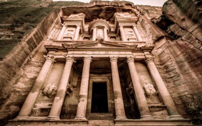 Petra Full-Day Private Tour from Amman - Siq to the Treasury: where Petra hits you first