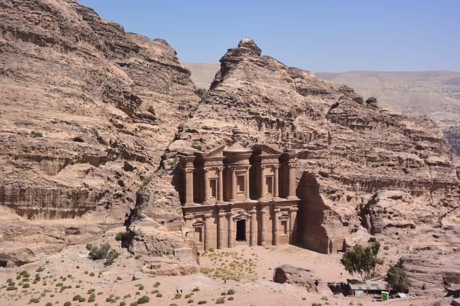 Petra Full-Day Private Tour from Amman - Lunch, heat, and time management inside Petra