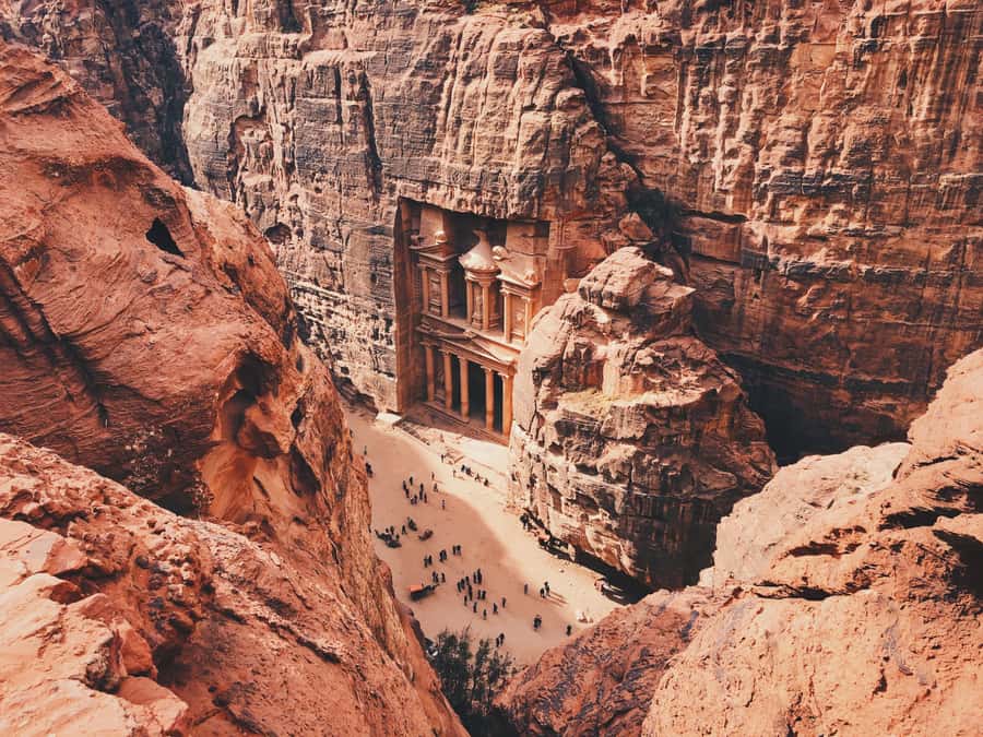 Petra & Wadi Rum: Full Day Private Tour with Hotel Pickup - Al-Khazneh (the Treasury) and the postcard view you earn