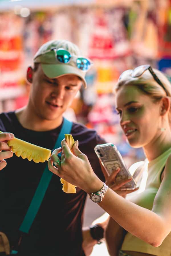 Port Louis: Street Food & City Tour - Central Market visit: 25 minutes to learn how Port Louis eats