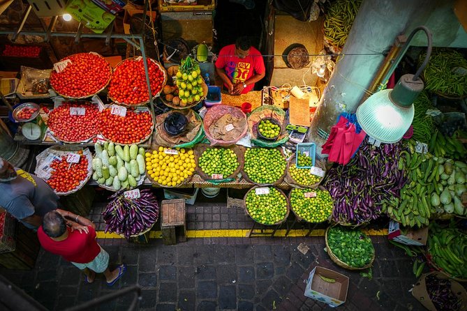 Port-Louis Street Food Tour - Stop 3: Central Market fruit and juices (a smart reset)