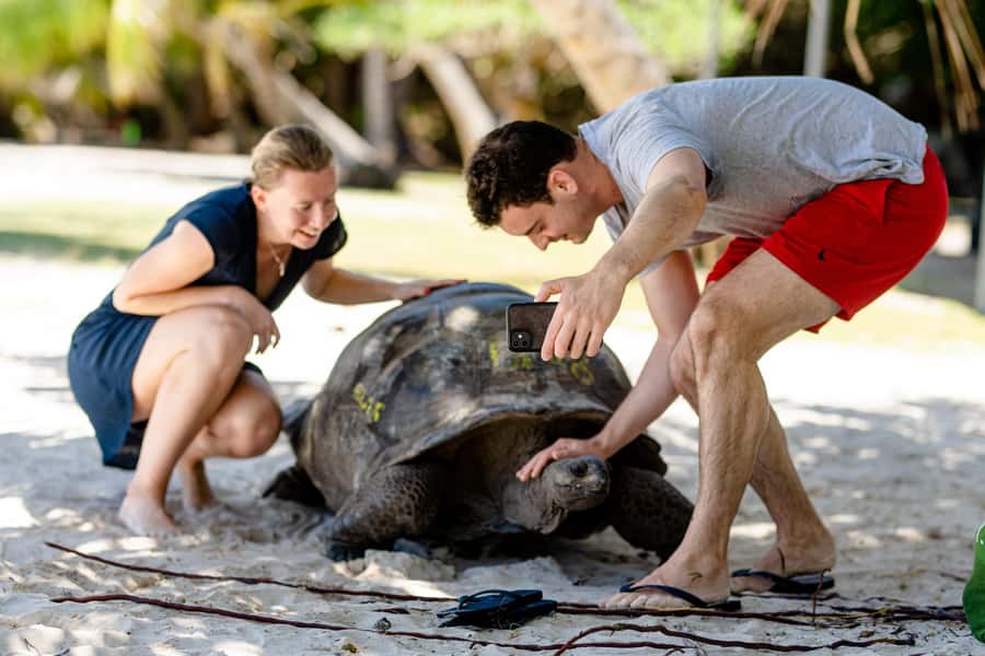 Praslin: Curieuse & St. Pierre Full-Day Boat Trip with Lunch - Quick Hits Before You Go