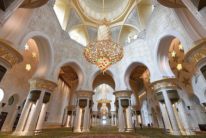 Premium Abu Dhabi Full-day City Tour in A 4x4 Private Vehicle - Corniche waterfront time: a real break from big-ticket sights