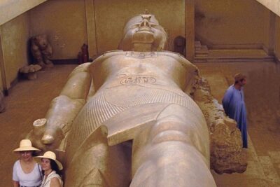 Private Day Tour to Memphis Sakkara and Dahshur from Cairo - Stop 1: Memphis ruins and Ramses II’s statue area