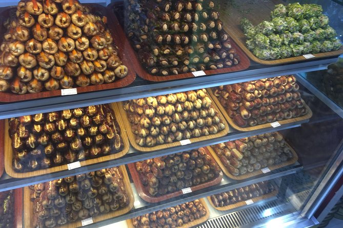 Private Full Day Abu Dhabi City Tour with Pick Up - Carpet Souk and Dates Market: The Shopping Stops That Actually Matter