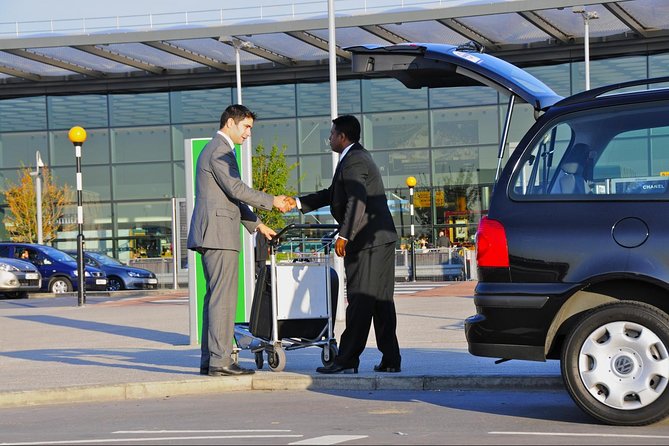 Private Pickup Transfer from Cairo Airport to Hotels in Cairo - What Your Driver/Host Teaches on the Way to Giza or Cairo