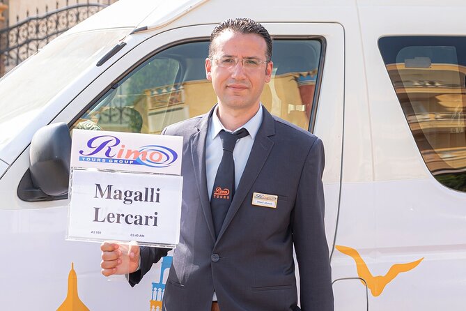 Private Transfer from Hurghada Airport to anywhere in Hurghada - Sedan or Minivan: Getting the Vehicle Right for Your Group