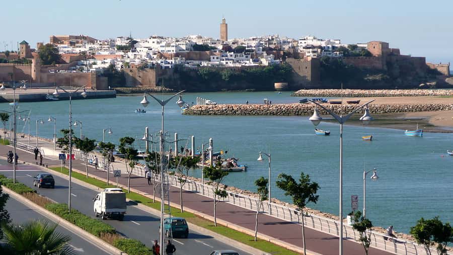 Rabat: Full-Day Trip from Casablanca - Medina time and Souika Street: Morocco for real, but not overwhelming