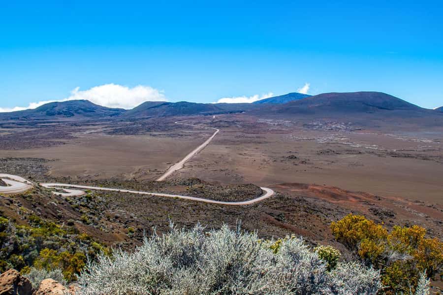 Réunion: Piton de la Fournaise Guided Volcano Hike - Meeting at Pas de Bellecombe and how weather shapes the day