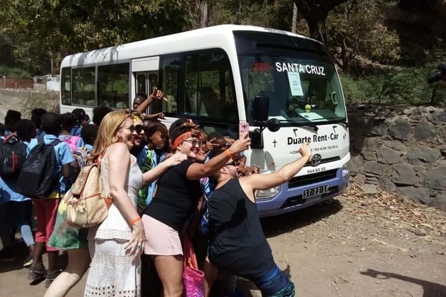 Santiago: Landscapes, Street Art, and Markets Day Trip - Serra Malagueta Natural Park: quick altitude, big panoramic impact