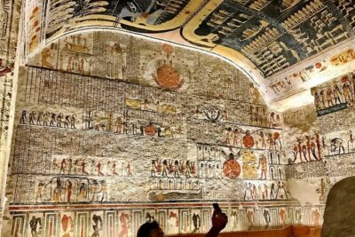Shared Day Tour to Valley of the Kings, Hatshepsut ,Memnon &lunch - Lunch in Luxor: Included Food Beats Decision Fatigue