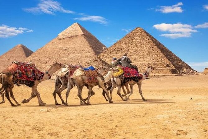 Shared Full Day Tour to Giza Pyramids from Giza - Sphinx Time: Photos, Scale, and Not Getting Lost in the Crowd