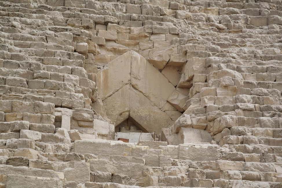 Sharm El-Sheikh: Full-Day Tour of Cairo and Pyramids by Bus - Transport comfort and timing: what can go right and what can go sideways