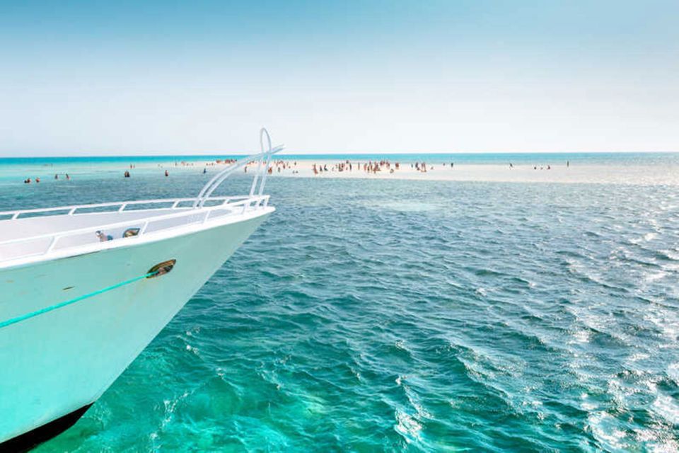 Sharm El-Sheikh: Ras Mohamed & White Island Snorkeling Trip - White Island: the sandbar break (and what to do there)
