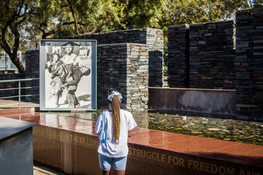 Soweto: Walking Tour with a Local Guide and Lunch - What to bring for a smooth Soweto walking tour
