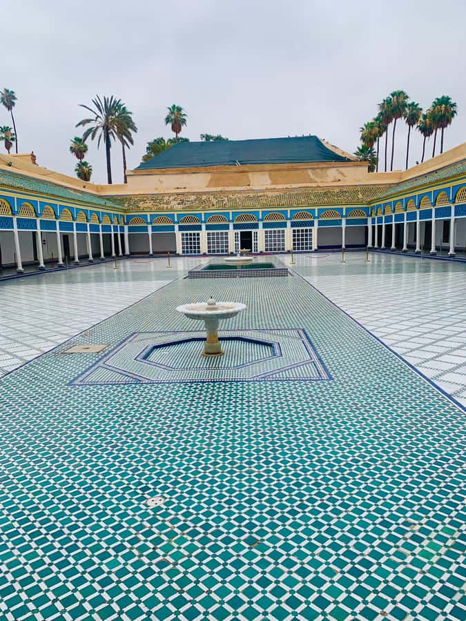 Sparkling Marrakech through the eyes of your local Guide - Finding the tour start at Café Argan, Jemaa el-Fnaa
