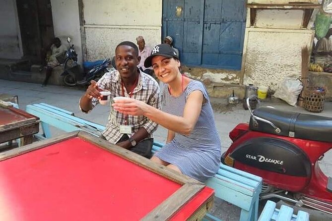Stone Town Private Walking Tour - Old Fort and Darajani Market: where the city’s energy shows up