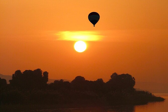 Sunrise Ballooning Luxor with Transfers Included - What landing feels like, and why the certificate matters