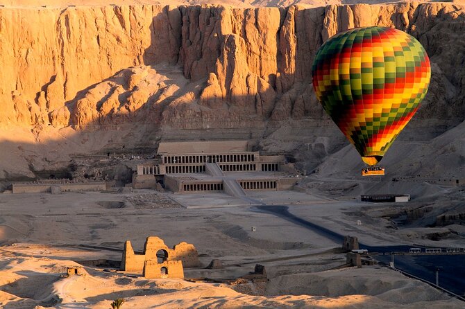 Sunrise Hot Air Balloon Over the Historical sites in Luxor - Luxor from 1500 Feet: Why this view hits harder than you expect