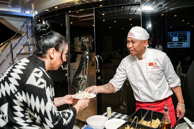 Superyacht Experience in Dubai with Dinner and Live Music - Quick hits before you go