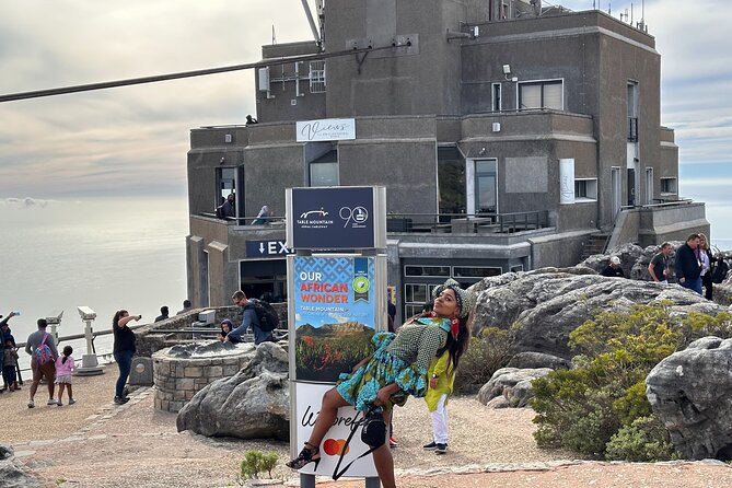Table Mountain, Boulder's Penguins & Cape Point Private Tour from Cape Town - Chapmans Peak Drive: a scenic viewpoint break (about 30 minutes)