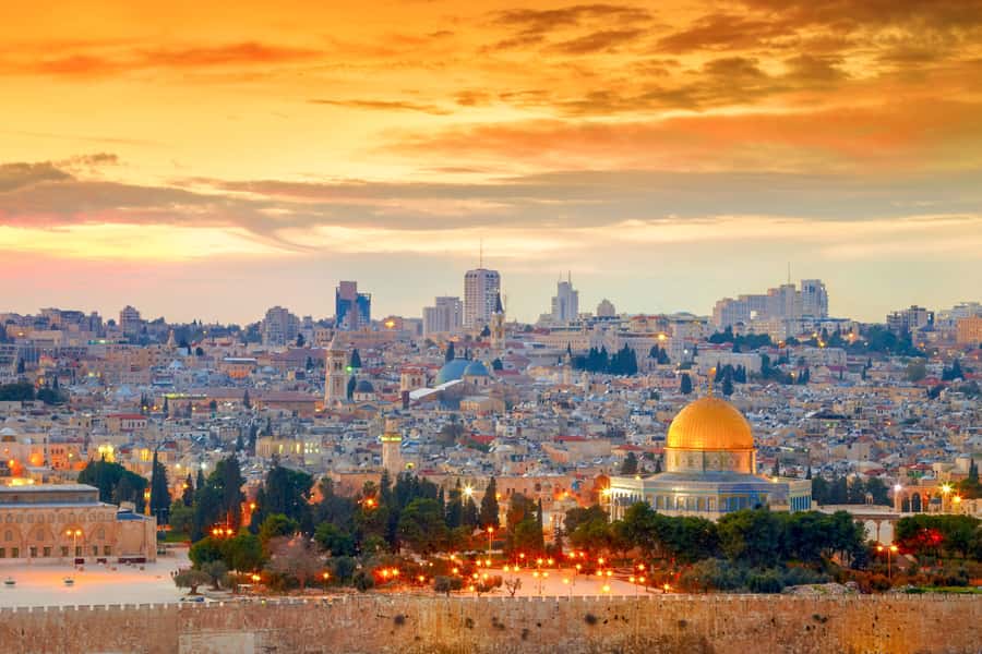 Tel Aviv: Jerusalem, Bethlehem & Dead Sea - Getting there from Tel Aviv: how the ride sets the tone