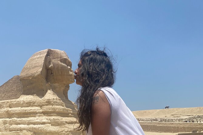 Top rated Giza Pyramids, Sphinx, Memphis and Saqqara Private Tour - Great Sphinx and Valley Temple: The Quick Win Stop