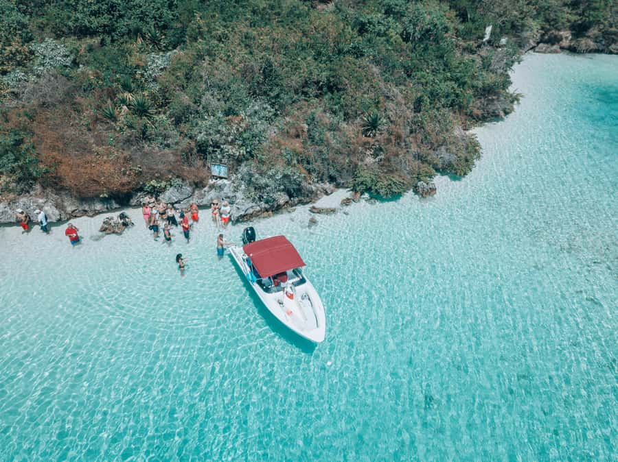 Trou d'Eau Douce: 5 Island Adventure with BBQ & Snorkeling - The first island stop: Ile aux Cerfs for a warm-up beach feel