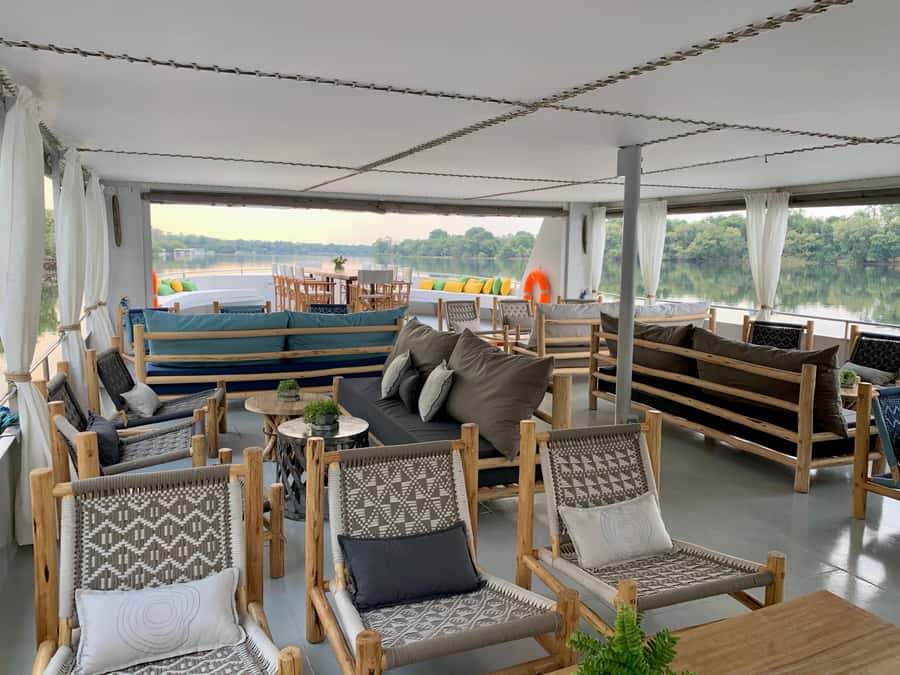 Victoria Falls: 2-Hour Luxury Zambezi River Sunset Cruise - What’s served onboard: canapés, drinks, and why the Signature Deck is worth it