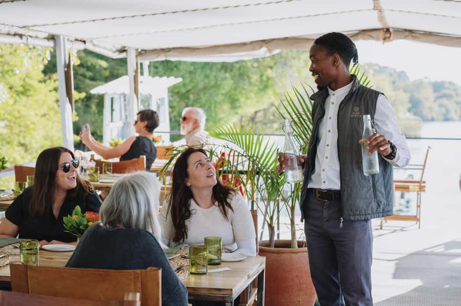 Victoria Falls: Dinner Cruise on the Zambezi River - The meal onboard: 4-course vs 6-course, plus what’s actually included