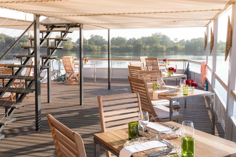 Victoria Falls: Dinner Cruise on the Zambezi River - FAQ