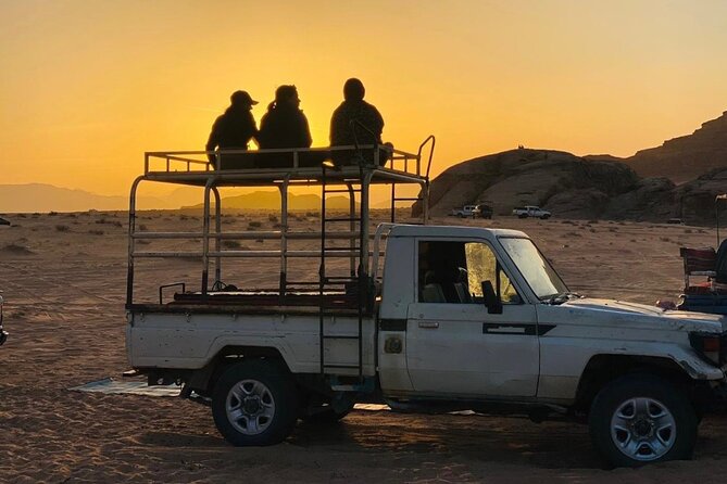 Wadi Rum Full Day Jeep Tour + Overnight & Dinner in Bedouin Camp - Dinner, Camp Comfort, and the Overnight You’ll Remember