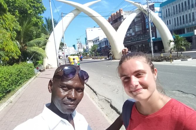 Walking Tour Through Old Town Mombasa and Fort Jesus - The Spice Market stop: what to expect in 20 minutes