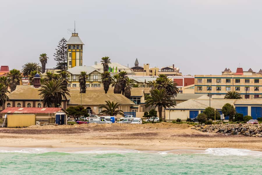 Walvis Bay and Sandwich Harbour Tour - Picnic lunch with drinks: a real desert break, not just snacks