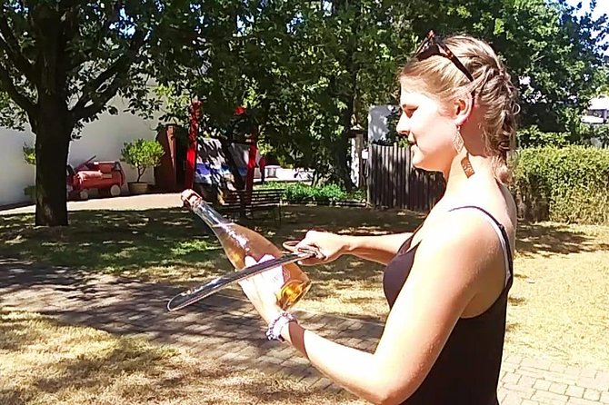 Wine Tour to Stellenbosch & Franschhoek with Tastings & Lunch - Franschhoek Cellar Lunch + Village Time: The Best Break in the Middle